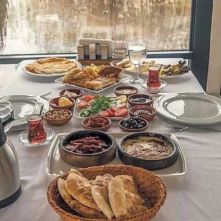 Golevi سبانجا